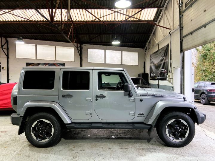 Jeep Wrangler JEEP WRANGLER UNLIMITED 5P / 3.6 284CV / POLAR EDITION Gris Argent - 6