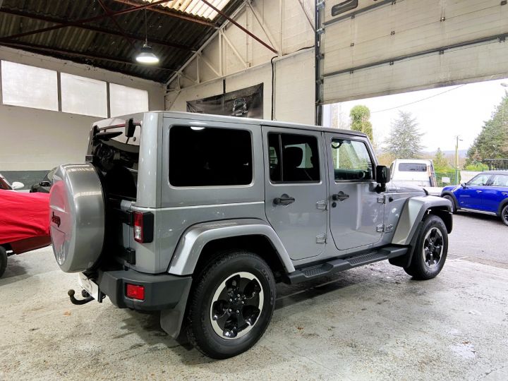 Jeep Wrangler JEEP WRANGLER UNLIMITED 5P / 3.6 284CV / POLAR EDITION Gris Argent - 7