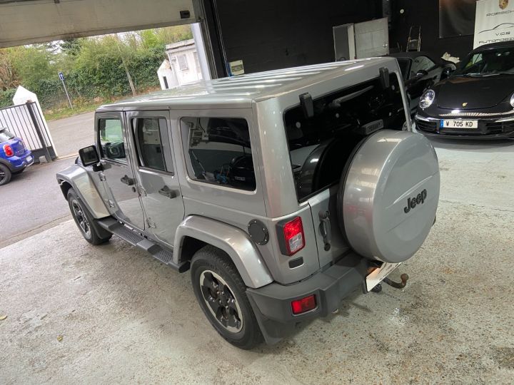 Jeep Wrangler JEEP WRANGLER UNLIMITED 5P / 3.6 284CV / POLAR EDITION Gris Argent - 19