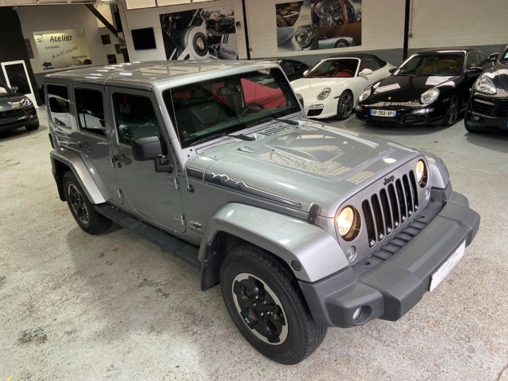 Jeep Wrangler JEEP WRANGLER UNLIMITED 5P / 3.6 284CV / POLAR EDITION Gris Argent - 21