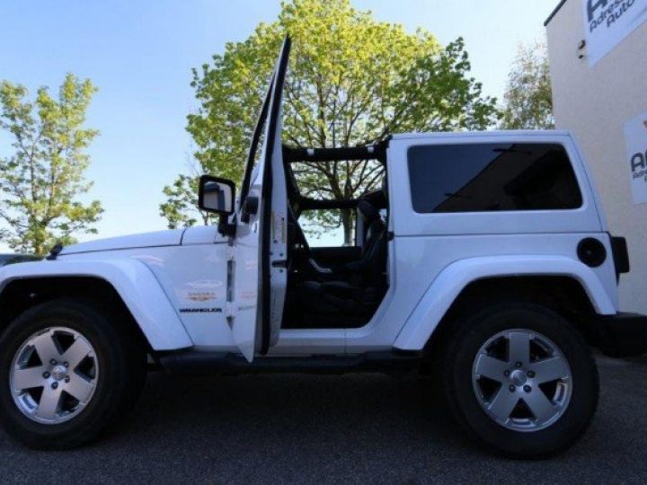 Jeep Wrangler SAHARA 2.8 CRD 200 BVA     Diesel BLANC - 30