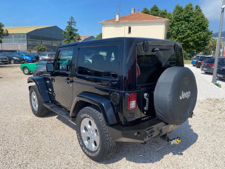 Jeep Wrangler Sahara Série Limitée Platinium Edition Noir - 2