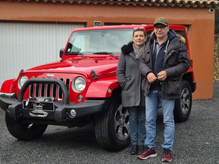 Jeep Wrangler SUPERBE JEEP WRANGLER 2.8 CRD 200ch BVA SAHARA HARD TOP MODULAIRE EN DUR PARE BUFFLE TREUIL ALPINE CUIR 18 CLIM AUTO GPS... ORIGINE FRANCE SUIVI JEEP Rouge Verni - 1