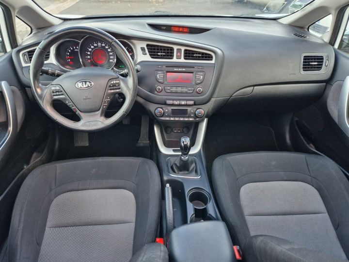 Kia Cee'd 1l6 Crdi 130 Ch  - 5