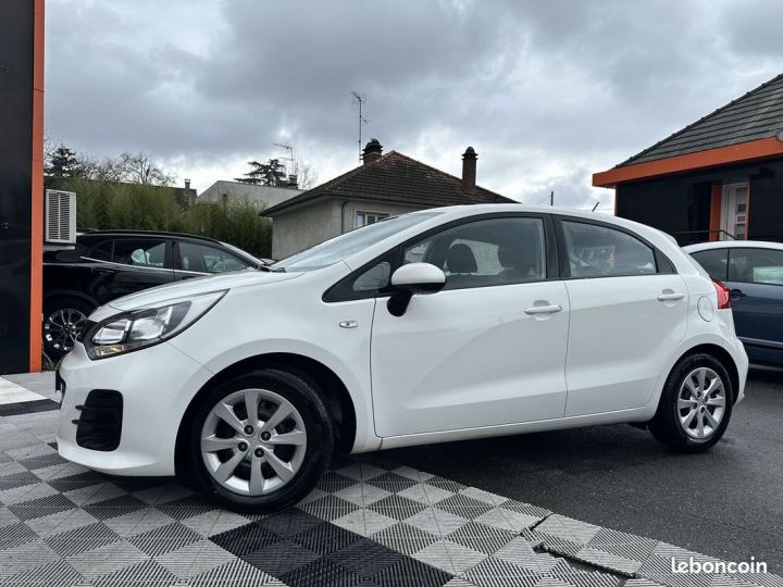 Kia Rio 1.1 CRDI 75CH MOTION 5P Blanc - 4