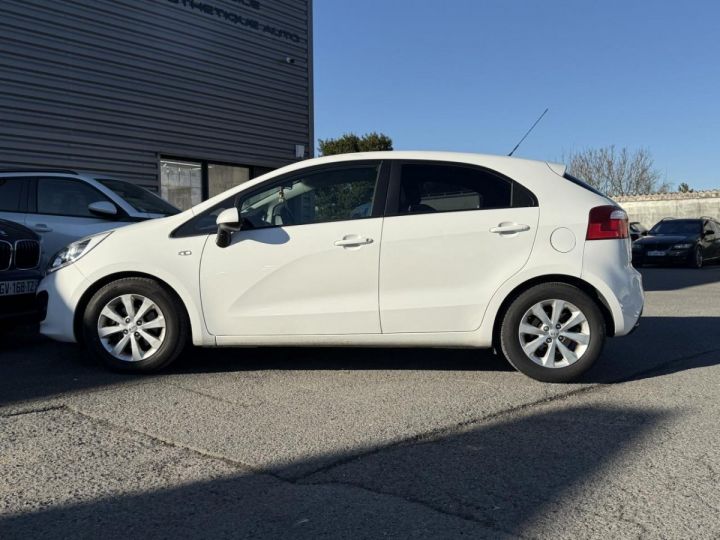 Kia Rio 1.4 CRDi 90 Active BLANC - 8