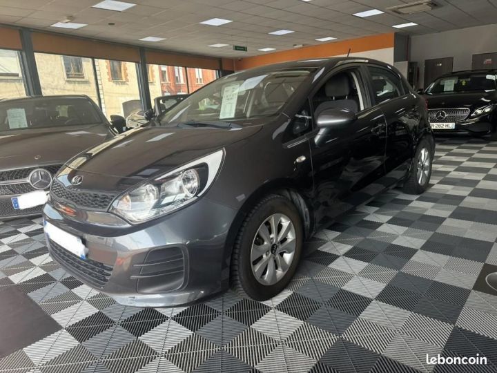 Kia Rio Origins Gris - 3