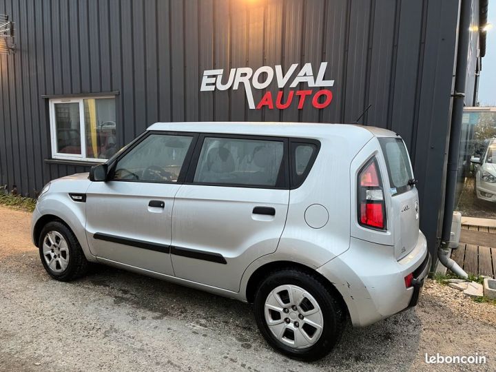 Kia Soul 1.6 16V 126ch PLAY Gris - 5