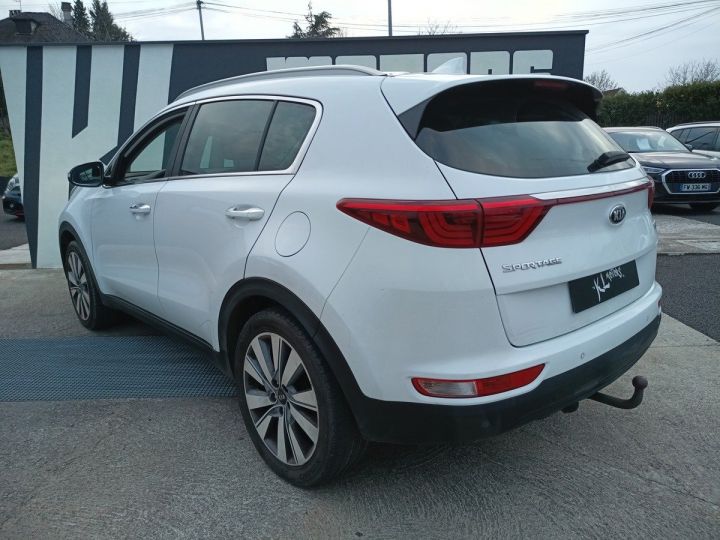 Kia Sportage 1.7L CRDI 116CH ECO DYNAMIC ATTELAGE Blanc - 4