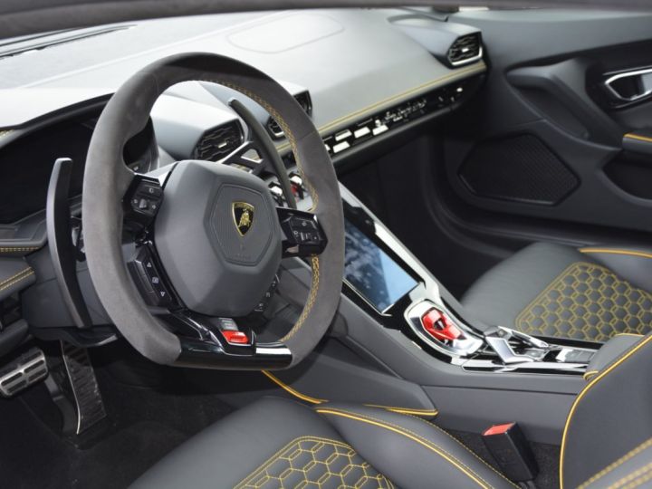 Lamborghini Huracan EVO LP 640-4 Gris - 44