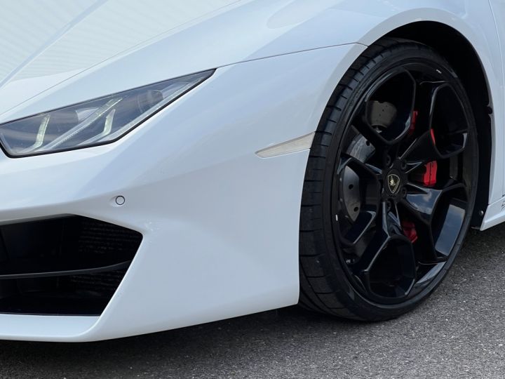 Lamborghini Huracan Lamborghini Huracan LP580 - LOA 1 447 Euros Par Mois - Lift - Malus Payé Blanc Métallisé - 4