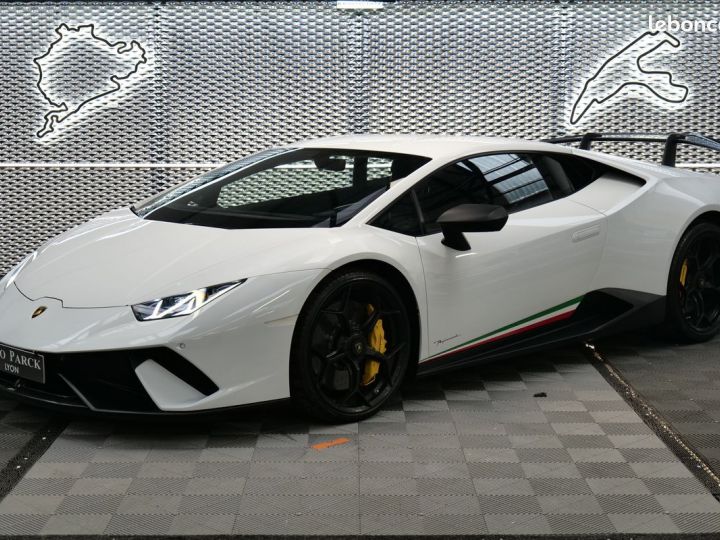 Lamborghini Huracan lp640-4 performante francaise tva recuperable lift carbone gps sieges baquet sport loa lld credit Occasion