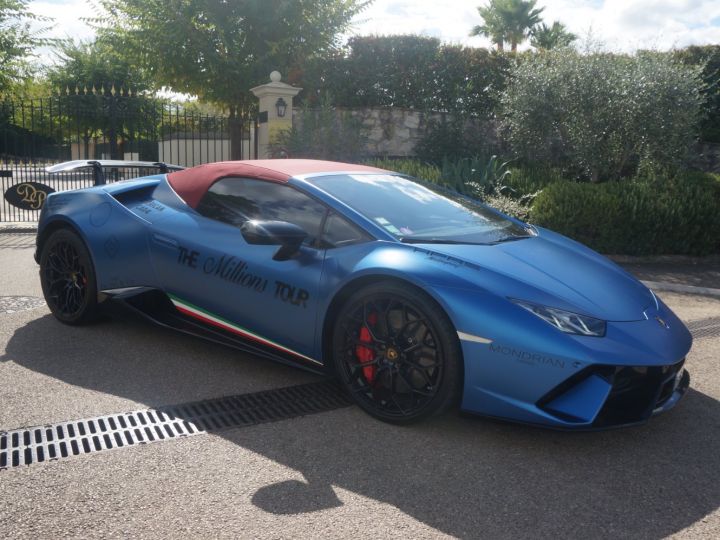 Lamborghini Huracan SPYDER LP 640-4 PERFORMANTE Noir - 3