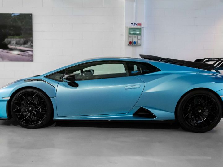 Lamborghini Huracan STO + FULL CARBON Bleu - 2