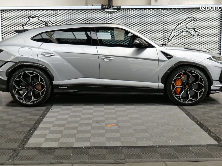 Lamborghini Urus 4.0 v8 666ch performante full options 1ere main francais tva recuperable malus paye dispo de suite carbone dvd arriere ja 23 loa lld credit Gris - 3