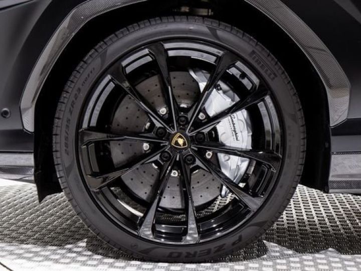 Lamborghini Urus full carbon Ligne Akrapovic noir - 8