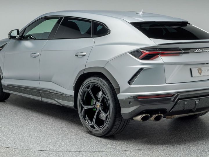 Lamborghini Urus Gris matte PACK Carbone INT/EXT //5 places  - 3