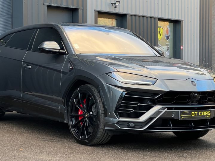 Lamborghini Urus Lamborghini Urus - LOA 1 877 euros par mois - 5 places - Malus payé Gris Antracite - 3