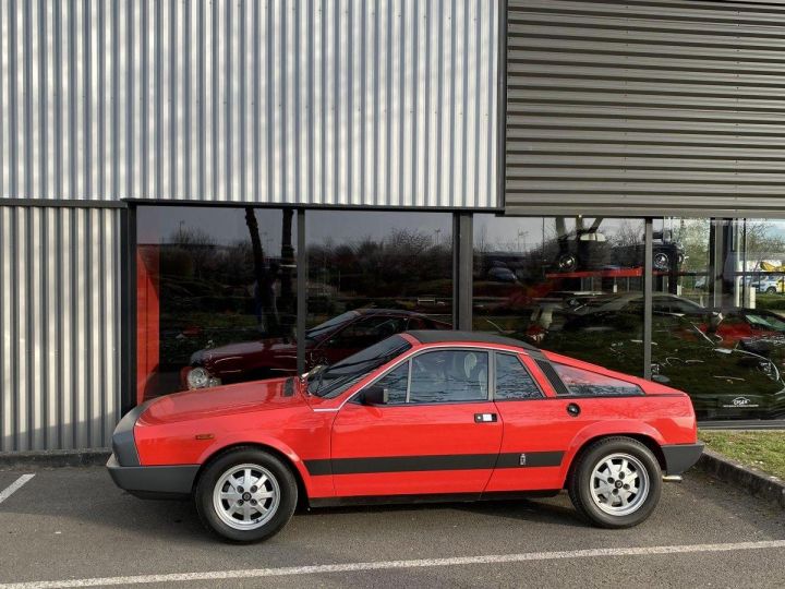 Lancia Beta  MONTECARLO SPIDER PININFARINA phase 2 ROUGE - 2