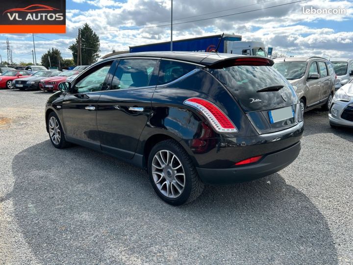 Lancia Delta Boite automatique 1.6 JTD 120 cv Année 2012 Noir - 3