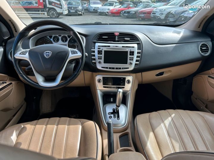 Lancia Delta Boite automatique 1.6 JTD 120 cv Année 2012 Noir - 5