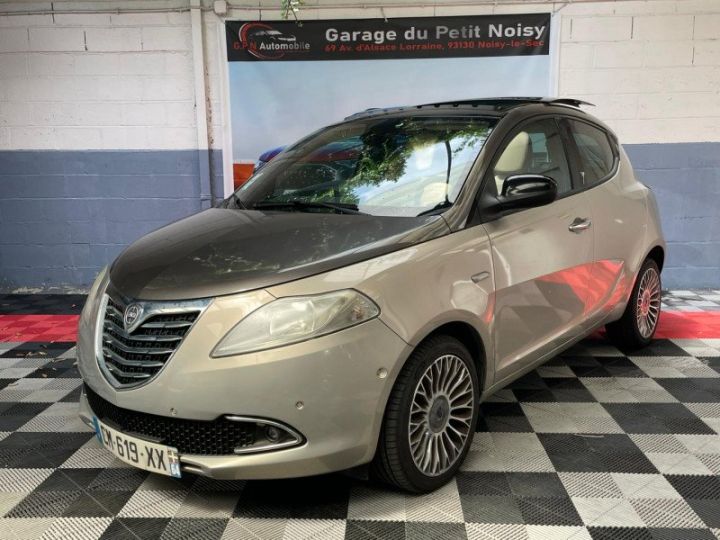 Lancia Ypsilon 1.3 MULTIJET DPF PLATINUM+ STOP&START 5P Beige - 1