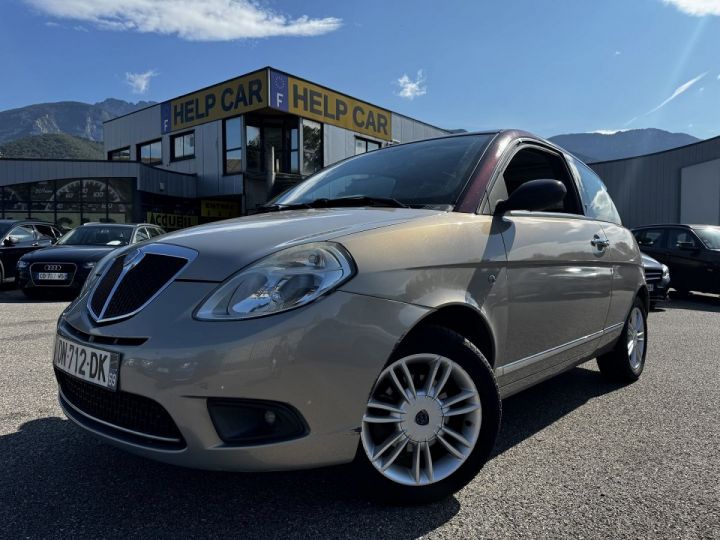 Lancia Ypsilon 1.4I 77CV Beige - 1