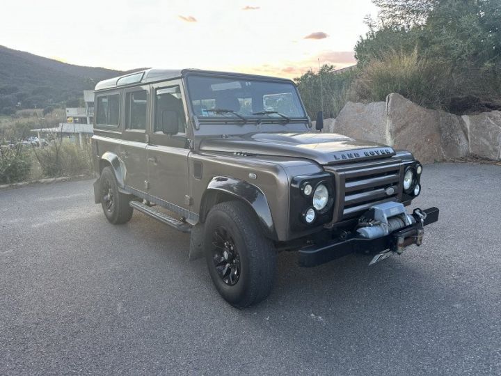 Land Rover Defender 110 CREW CAB SE Marron - 3