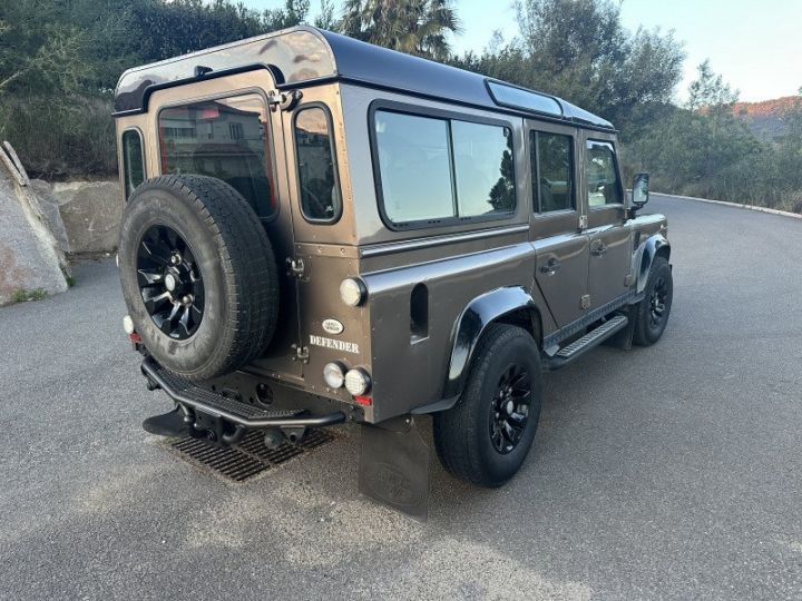 Land Rover Defender 110 CREW CAB SE Marron - 5