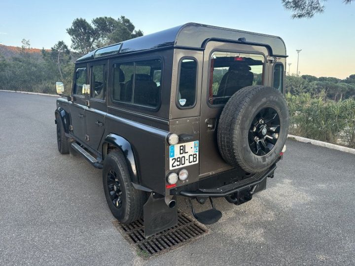 Land Rover Defender 110 CREW CAB SE Marron - 7