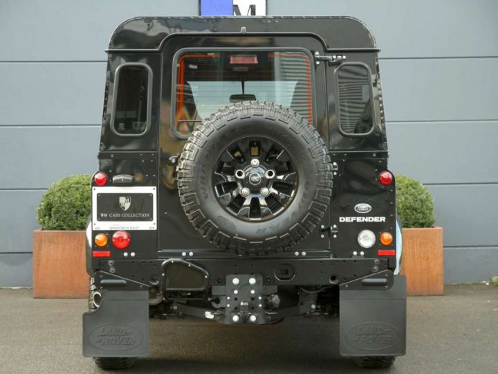 Land Rover Defender 90 Eastnor Low Mileage 1st Owner Noir - 7