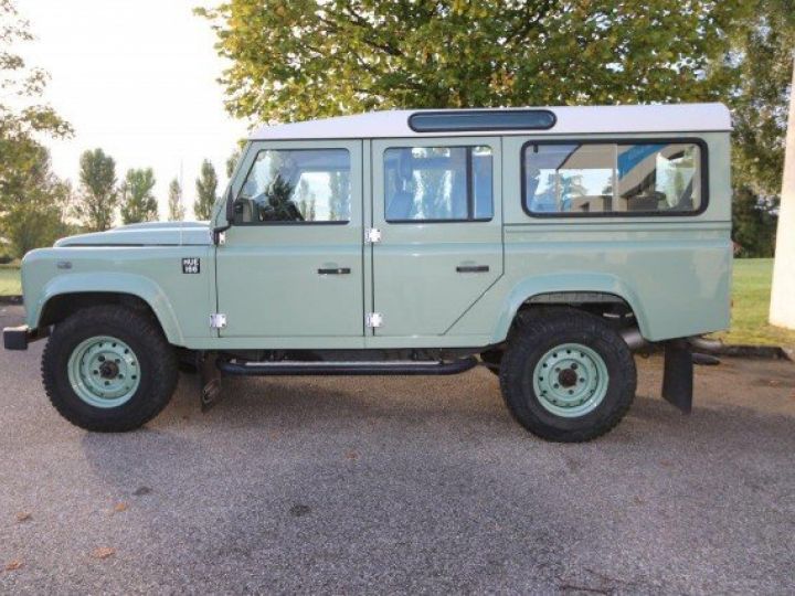 Land Rover Defender Station Wagon 110 EDITION HERITAGE 7 PLACES     Diesel GREEN - 7