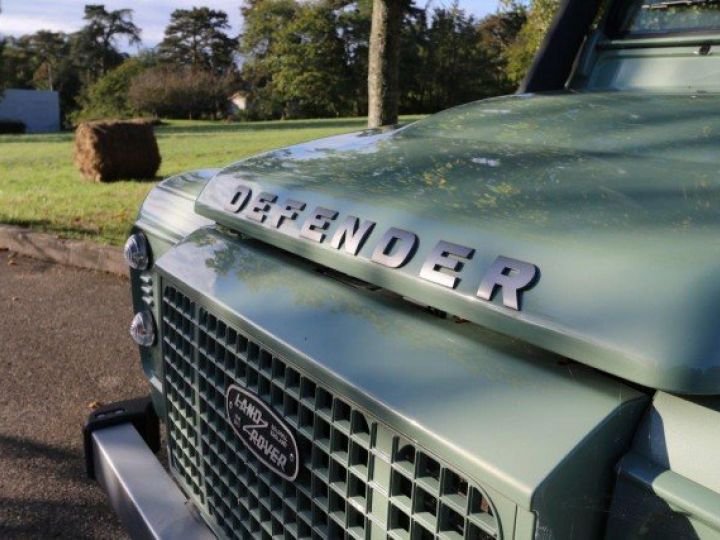 Land Rover Defender Station Wagon 110 EDITION HERITAGE 7 PLACES     Diesel GREEN - 46