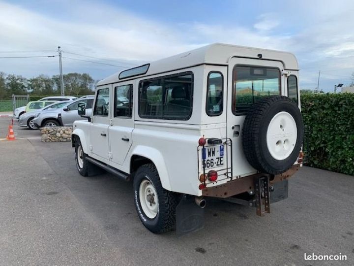 Land Rover Defender td5 110 sw 9 places Blanc - 2