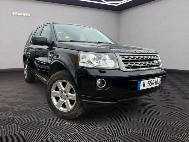 Land Rover Freelander 2 TD4 150 S 4WD CUIR XENONS GPS Noir - 2