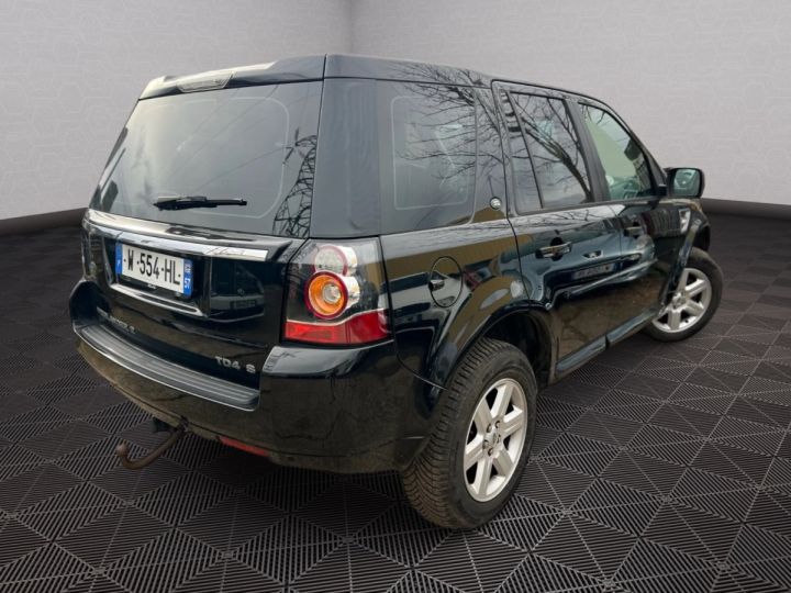 Land Rover Freelander 2 TD4 150 S 4WD CUIR XENONS GPS Noir - 3