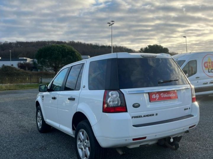 Land Rover Freelander FREELANDER SD4 S BVA, BLANC, 190CH BLANC - 2