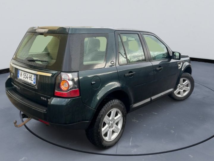 Land Rover Freelander II 2,2 TD4 4X4 S 150 23000 KMS Vert - 2