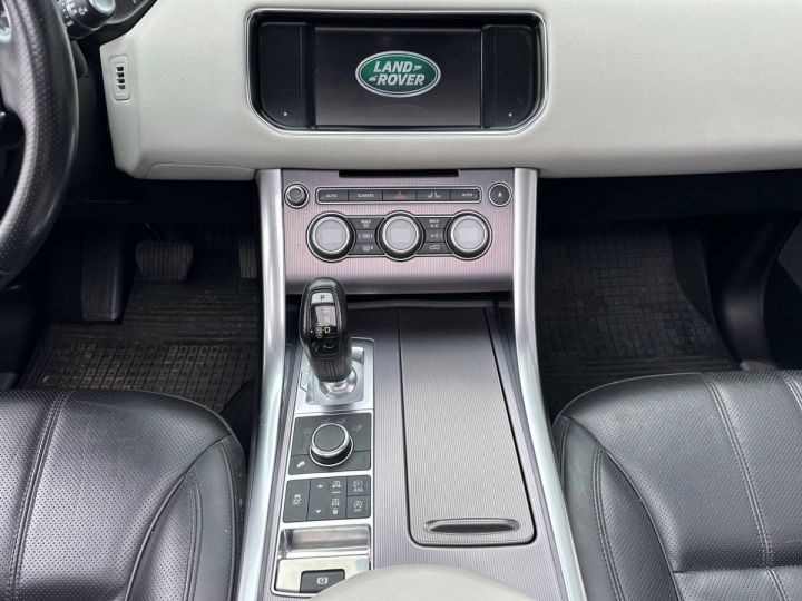 Land Rover Range Rover Sport HSE TDV6 258cv Santorini Black - 17
