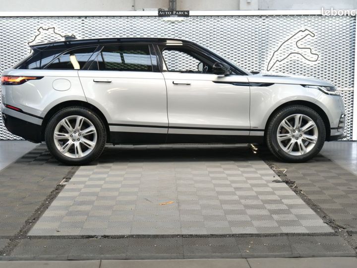 Land Rover Range Rover Velar 3.0D V6 300ch R-Dynamic HSE BVA 1ERE MAIN FRANCAIS SUIVI A JOUR GPS XENON CAMERA 360° AUDIO MERIDIAN DETECTEUR ANGLES MORTS + LIGNE BLANCHE KEY LESS G Gris - 3