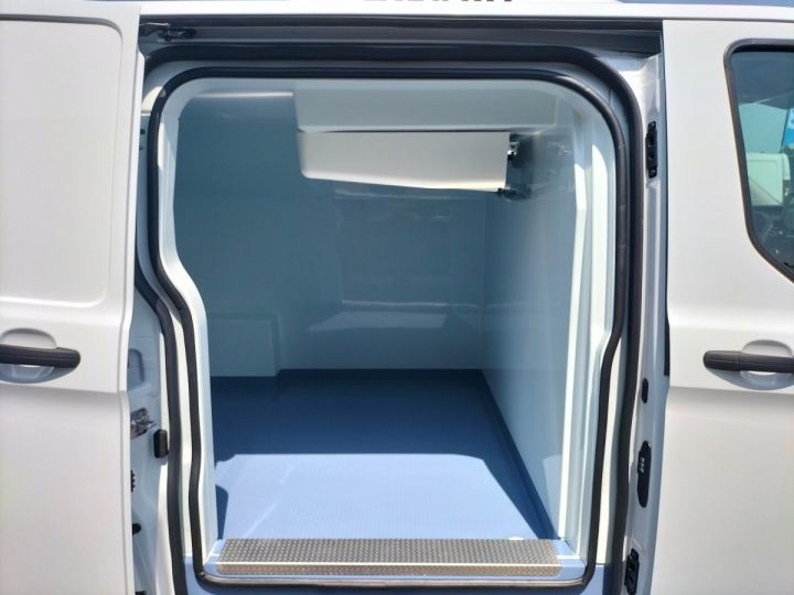 Light van Ford Transit Refrigerated van body CUSTOM 300 L1H1 2.0L 130CH TREND BUSINESS FRIGORIFIQUE BLANC - 8