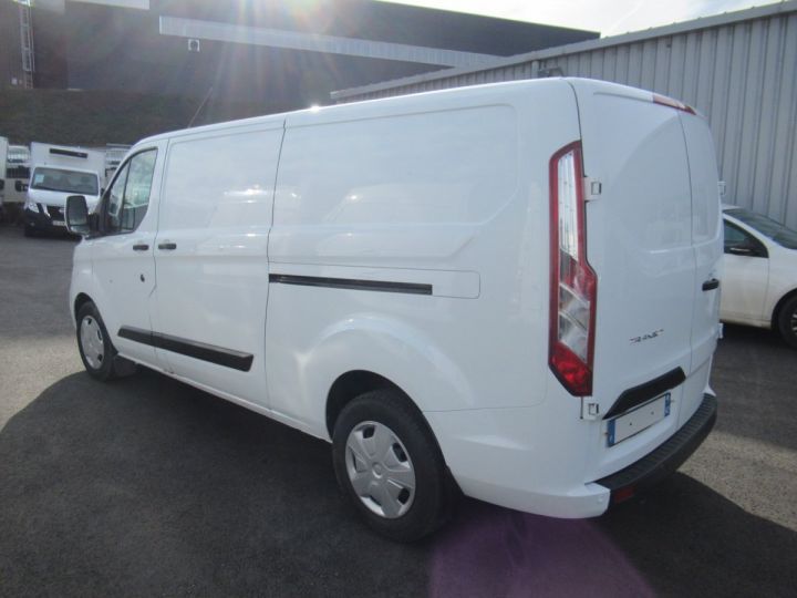 Light van Ford Transit Steel panel van CUSTOM L2H1 TDCI 130 (2 portes latérales)  - 4