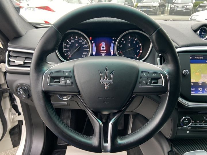 Maserati Ghibli 3.0 V6 S Q4 BVA8 BLANC - 24