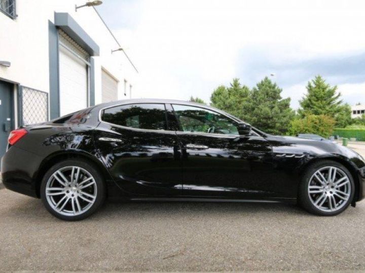 Maserati Ghibli 3.0 V6 SQ4 411CV      Essence NOIR - 30