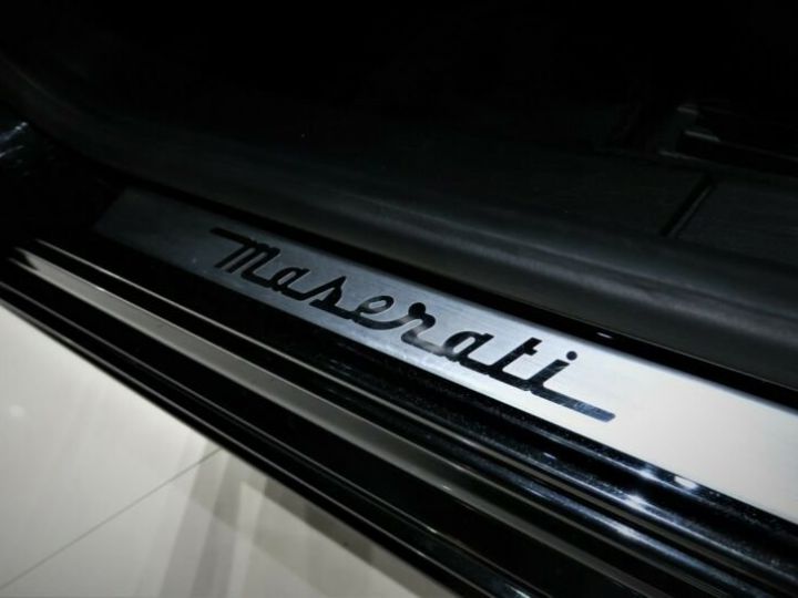 Maserati Ghibli Maserati Ghibli 3.0 V6 S Q4 automatique * BI-XENON * NAVI * 20 GARANTIE 12 MOIR Noir - 5