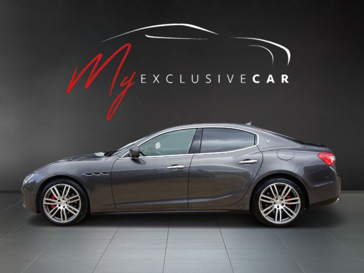 Maserati Ghibli V6 S Q4 - 1ère Main MASERATI Lyon - Pack Sport + Business + Premium + Confort + Carbone - Révisée 11/2023 - Gar. 12 Mois Gris Métal (grigio Maratea) - 2