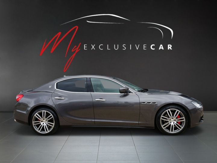 Maserati Ghibli V6 S Q4 - 1ère Main MASERATI Lyon - Pack Sport + Business + Premium + Confort + Carbone - Révisée 11/2023 - Gar. 12 Mois Gris Métal (grigio Maratea) - 6