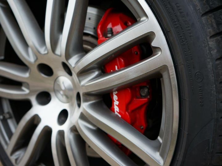 Maserati Ghibli V6 S Q4 - 1ère Main MASERATI Lyon - Pack Sport + Business + Premium + Confort + Carbone - Révisée 11/2023 - Gar. 12 Mois Gris Métal (grigio Maratea) - 15