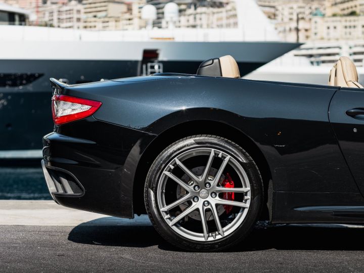 Maserati Grancabrio MC STRADALE 4.7 V8 460 CV - MONACO Noir Métal - 35