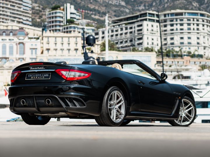 Maserati Grancabrio MC STRADALE 4.7 V8 460 CV - MONACO Noir Métal - 36